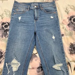 Distressed Jeans 👖